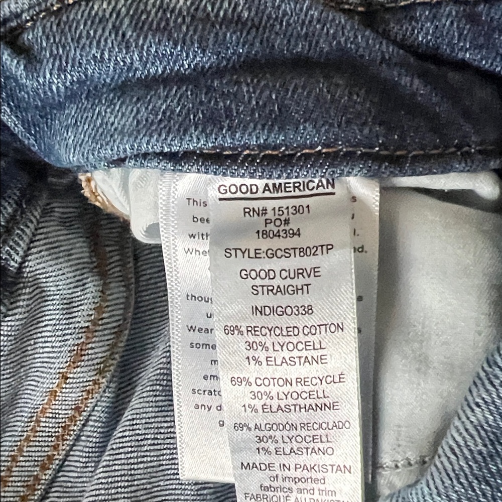 Good American Blue High-Rise Jeans size 12/31 - Picture 4 of 4